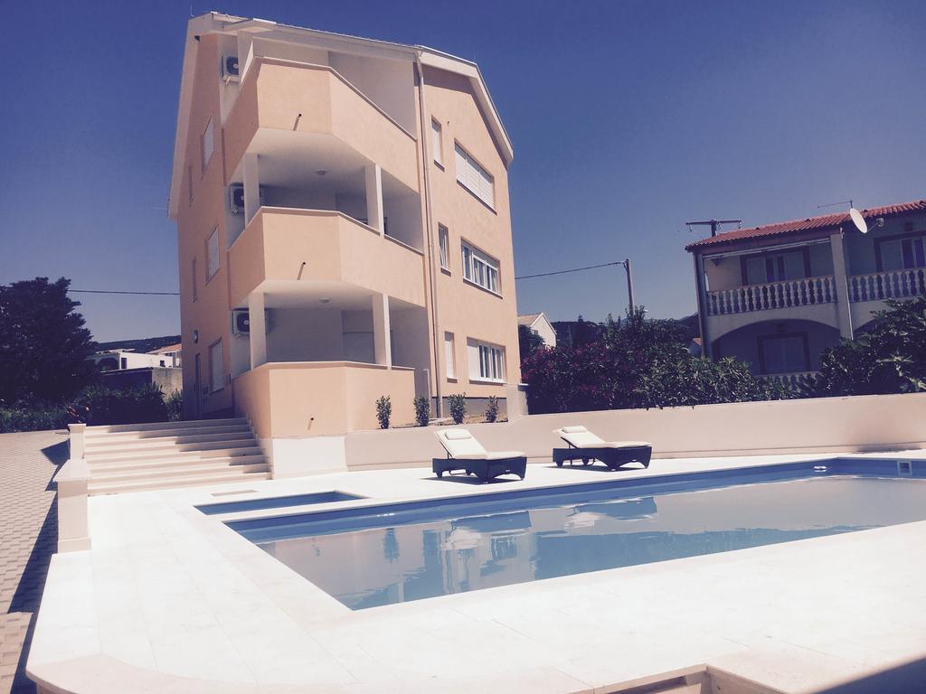 Orange Apartments โนวาลยา ภายนอก รูปภาพ