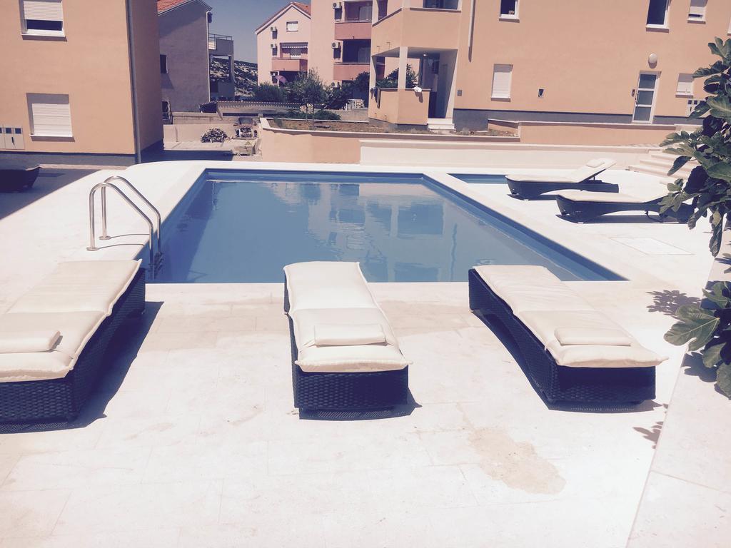 Orange Apartments โนวาลยา ภายนอก รูปภาพ
